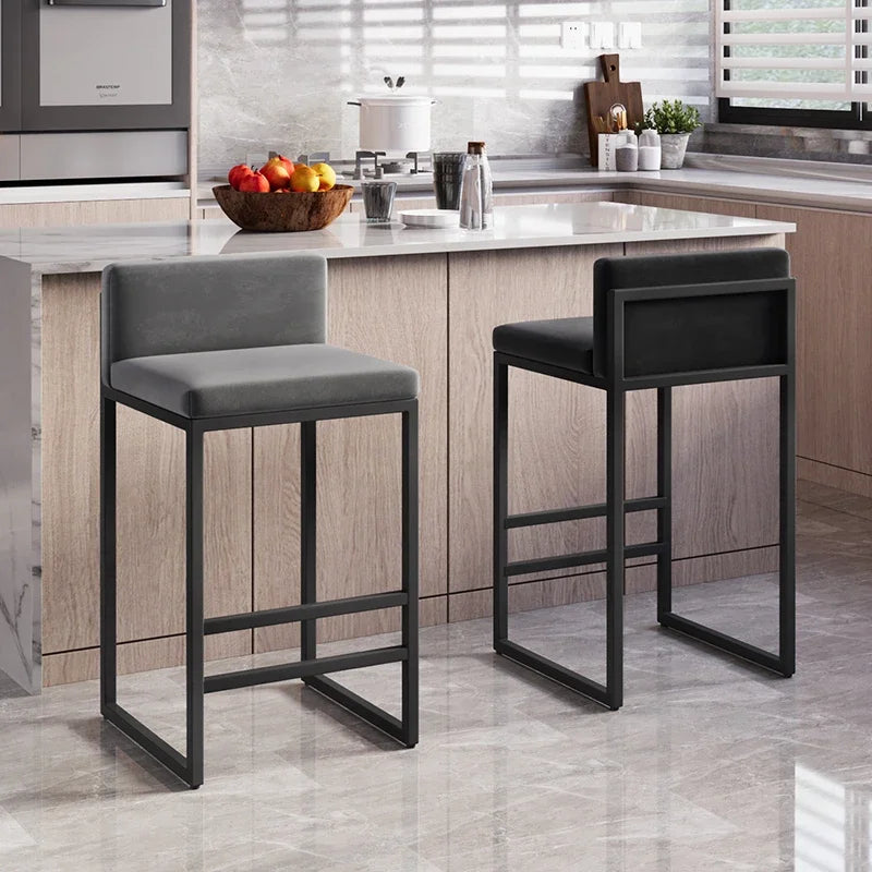 Freja Hvitved Stol - Luxury Nordic Bar Stool