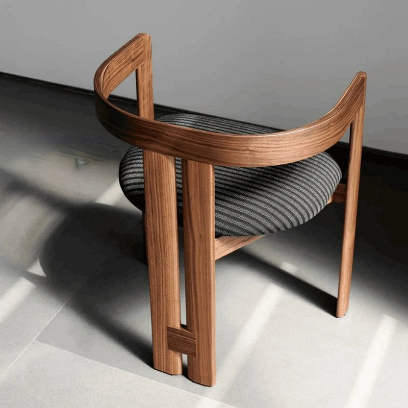 Skoglykke Eikethrone - 1 Luxury Nordic Wood Dining Chair