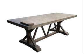 Fjellglans Eikbord - Luxury Nordic Wood Dining Table