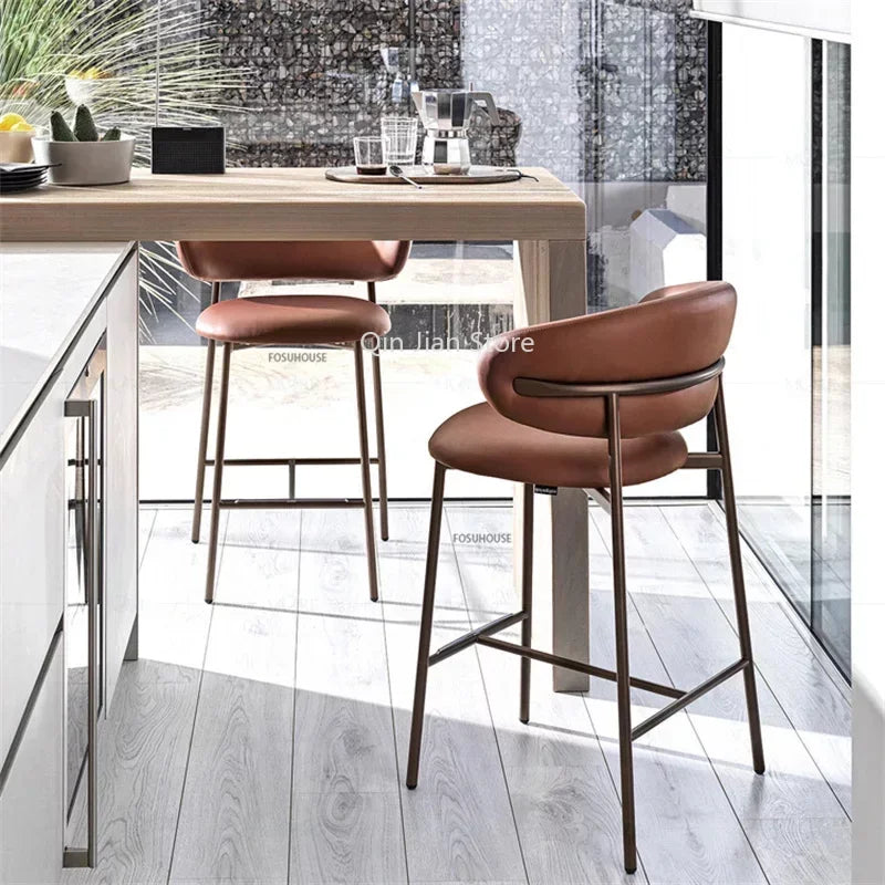 Sigrún Hjartagarður Hækistóll - 1 Luxury Nordic Wood Bar Stool