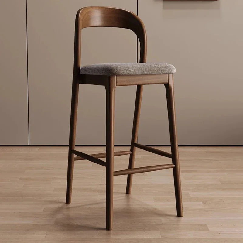 Sigrún Tréhöfða Hækistóll - 1 Luxury Wood Nordic Bar Stool