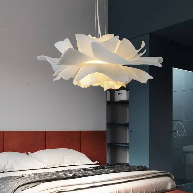 Snølys Hvitlyse - Luxury Nordic Flower Pendant Light